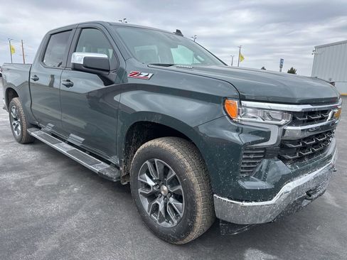 New 2026 Chevrolet Silverado 1500 LT w/ Z71 Off-Road Package image 2