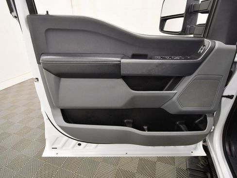 Used 2024 Ford F350 XLT w/ FX4 Off-Road Package image 12