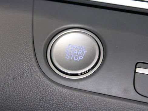 Used 2024 Hyundai Elantra SEL w/ Convenience Package image 23