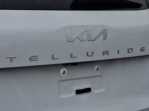 New 2025 Kia Telluride EX w/ EX Captain's Chair Package image 20