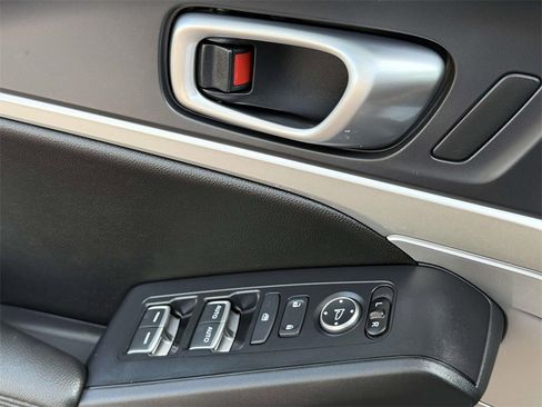 Certified 2024 Acura Integra Base image 18