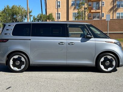 New 2025 Volkswagen ID. Buzz Pro S