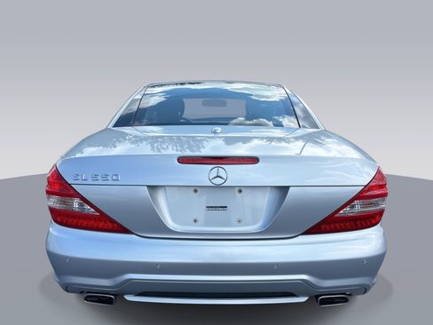 Used 2009 Mercedes-Benz SL 550 image 4