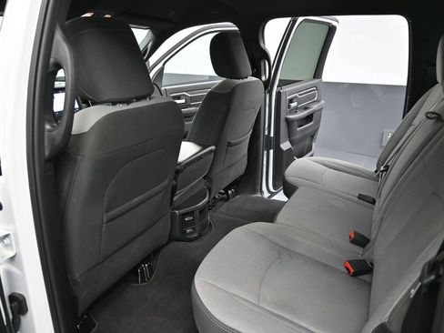 Used 2024 RAM 2500 Big Horn image 39