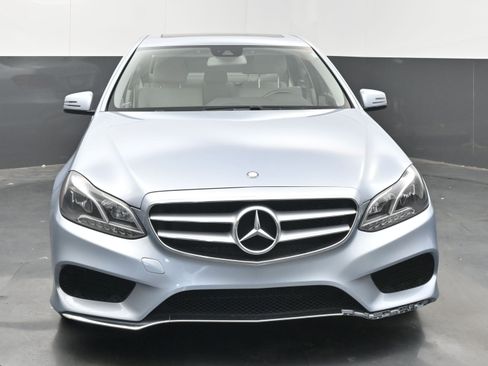 Used 2015 Mercedes-Benz E 350 Sedan image 2