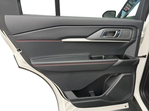 New 2026 Ford Explorer ST-Line w/ ST-Line Street Pack AWD/4WD image 21