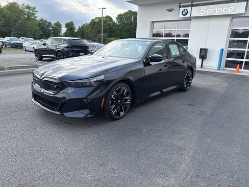 Used 2026 BMW i5 M60 AWD/4WD image 3