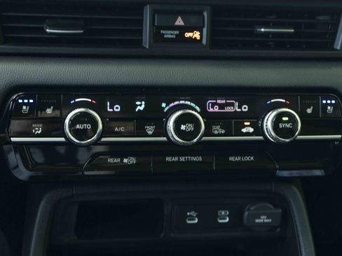 Used 2026 Honda Pilot Elite image 33