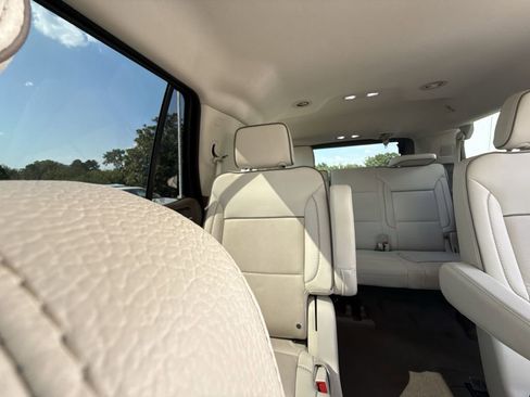 Certified 2023 GMC Yukon Denali image 12
