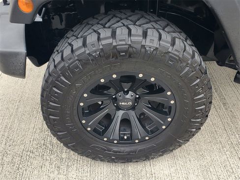 Used 2017 Jeep Wrangler Unlimited Sport w/ Quick Order Package 24S image 4