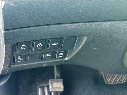 Used 2020 Nissan Pathfinder Platinum AWD/4WD image 10
