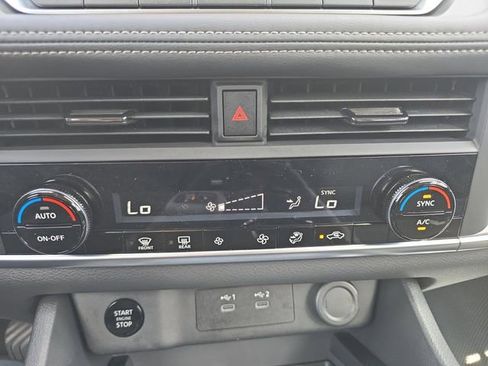 New 2026 Nissan Rogue SV image 4