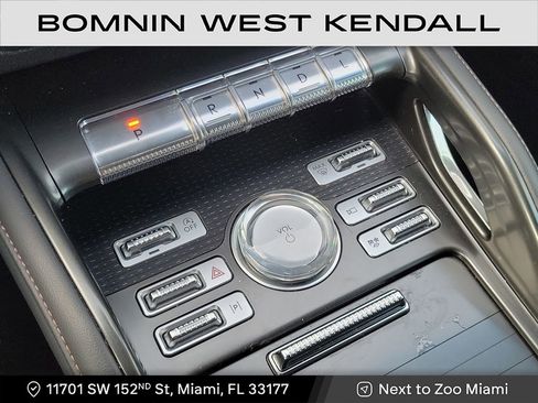 Used 2024 Lincoln Nautilus Reserve w/ Equipment Group 202A image 23