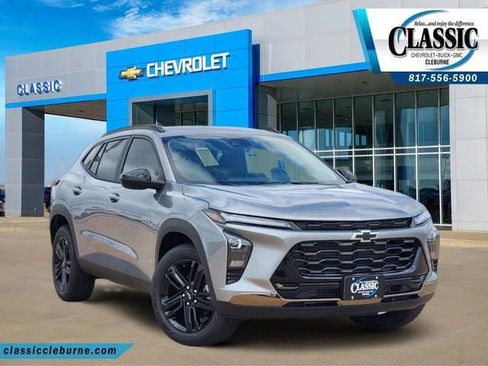 New 2026 Chevrolet Trax ACTIV w/ Driver Confidence Package FWD image 1