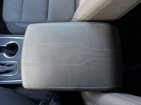 Certified 2023 Chevrolet Traverse LT image 18