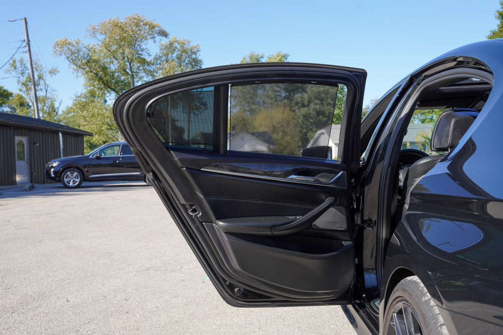 Used 2018 BMW M550i xDrive AWD/4WD image 29