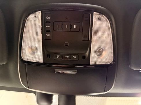 Used 2025 Dodge Durango R/T AWD/4WD image 42