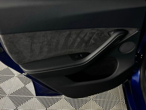 Used 2024 Tesla Model Y Long Range image 25