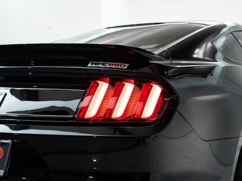 Used 2017 Ford Mustang Shelby GT350 image 13