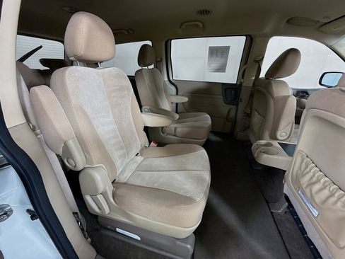 Used 2014 Kia Sedona LX image 33