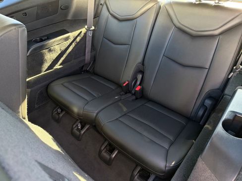 Certified 2023 Cadillac XT6 Premium Luxury image 31