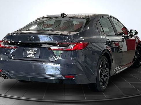Used 2025 Toyota Camry XSE FWD image 2