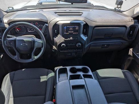 Used 2025 Chevrolet Silverado 1500 Custom Trail Boss AWD/4WD image 22