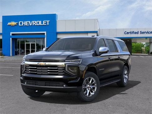 New 2025 Chevrolet Suburban Premier image 6