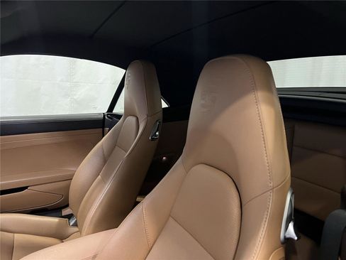 Certified 2019 Porsche 911 Turbo image 24