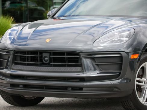 Used 2023 Porsche Macan Turbo AWD/4WD image 13