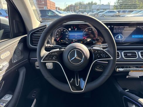 New 2026 Mercedes-Benz GLS 450 4MATIC image 22