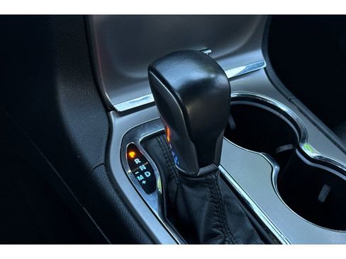 Used 2021 Jeep Grand Cherokee Laredo X image 24