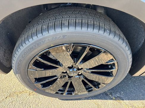 New 2026 Mitsubishi Outlander LE FWD image 43