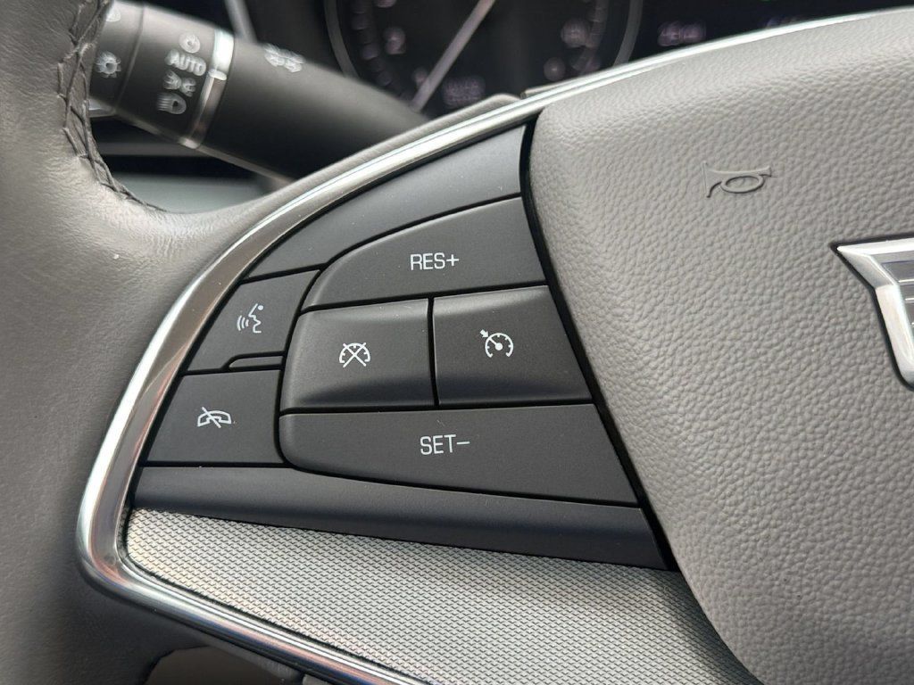 Used 2021 Cadillac XT5 Premium Luxury AWD/4WD image 26