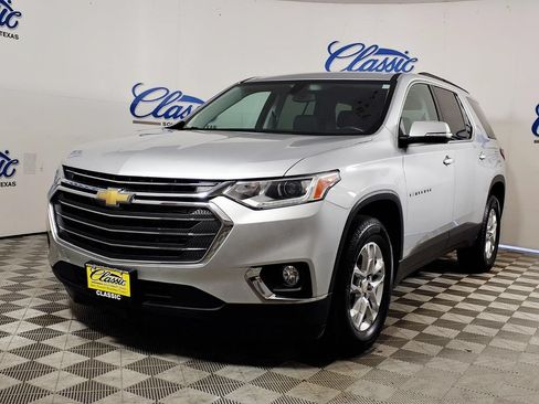 Used 2021 Chevrolet Traverse LT FWD image 5