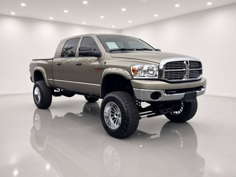Used 2007 Dodge Ram 2500 Truck SLT w/ Protection Group AWD/4WD image 7