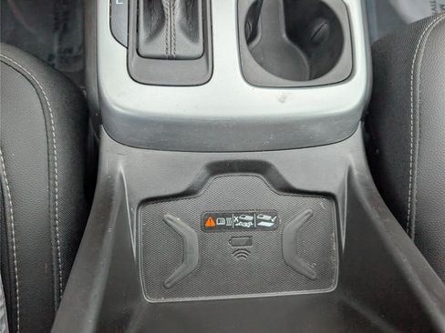 Used 2022 Chevrolet Colorado ZR2 AWD/4WD image 24