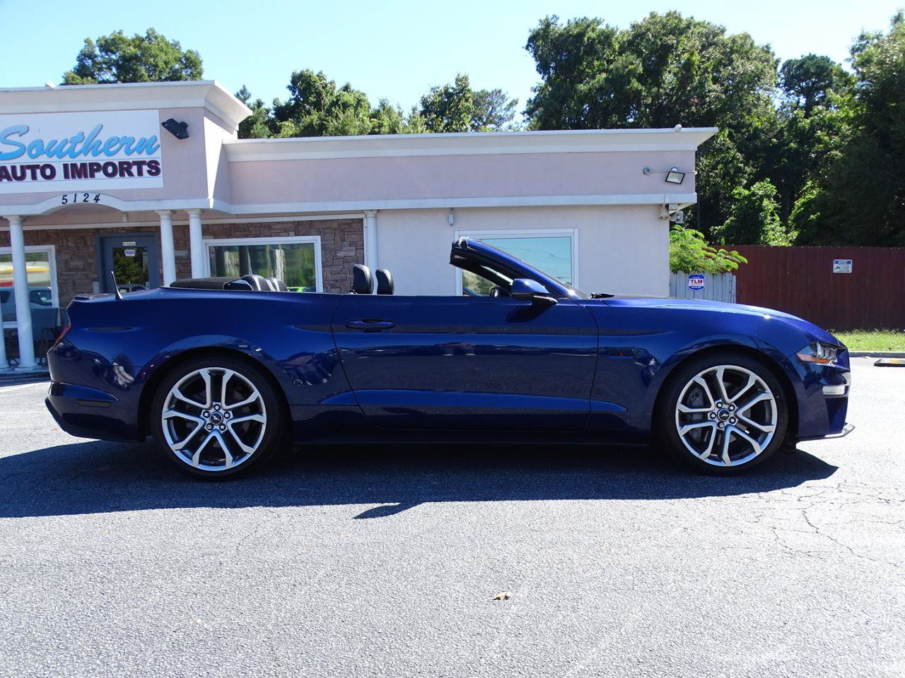 Used 2019 Ford Mustang GT Premium w/ Equipment Group 401A RWD image 11