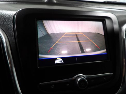 Used 2021 Chevrolet Equinox LT AWD/4WD image 17