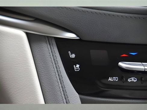 New 2025 Cadillac XT5 Premium Luxury w/ LPO, Floor Liner Package image 28