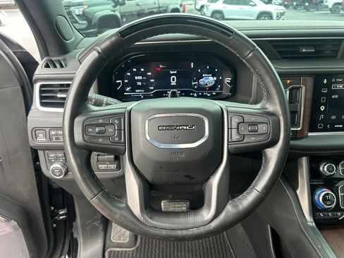Used 2024 GMC Yukon Denali Ultimate AWD/4WD image 23