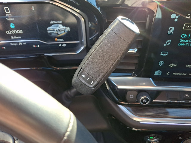 Used 2024 Chevrolet Silverado 1500 LT AWD/4WD image 24