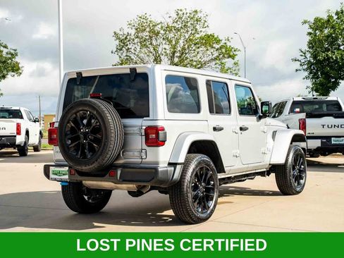 Used 2024 Jeep Wrangler Unlimited Sahara AWD/4WD image 4