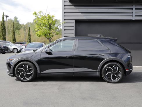 Used 2024 Hyundai Ioniq 5 SEL AWD/4WD image 5