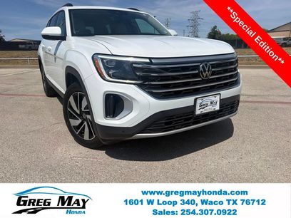 Used 2024 Volkswagen Atlas SE w/ Panoramic Sunroof Package