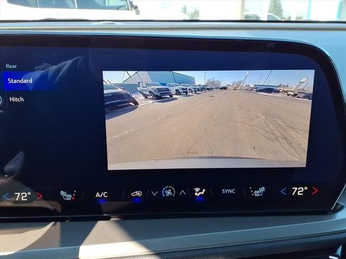 Certified 2025 Chevrolet Traverse LT image 14