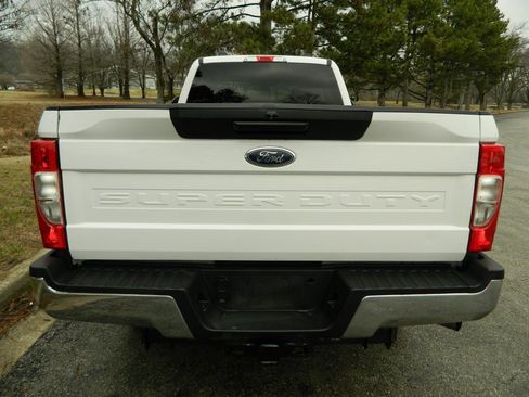 Used 2022 Ford F250 XL w/ Power Equipment Group AWD/4WD image 8