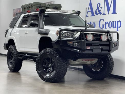 Used 2021 Toyota 4Runner TRD Off-Road Premium w/ Moonroof Package AWD/4WD image 1