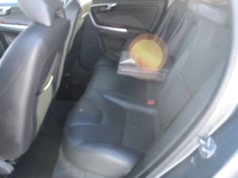 Used 2017 Volvo XC60 T5 Inscription w/ Preferred Option Package image 13