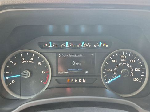 Used 2020 Ford F150 XLT w/ Trailer Tow Package RWD image 13